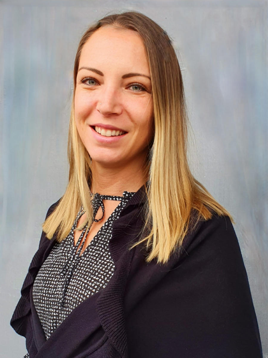Frau Daniela Tieber